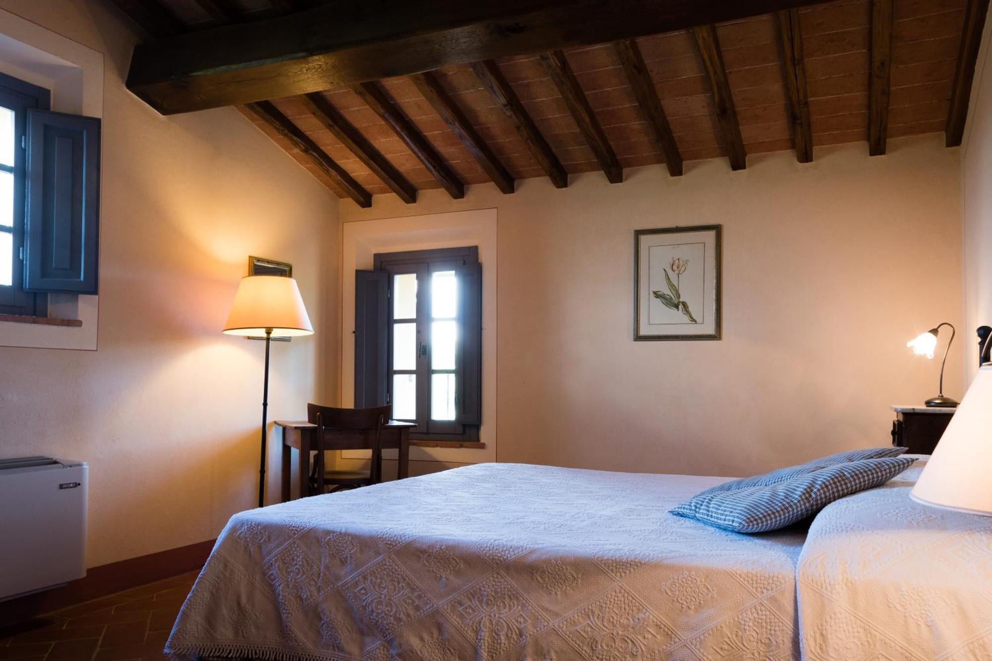 Il Borghetto Tuscan Holidays Сан-Джиміньяно Номер фото